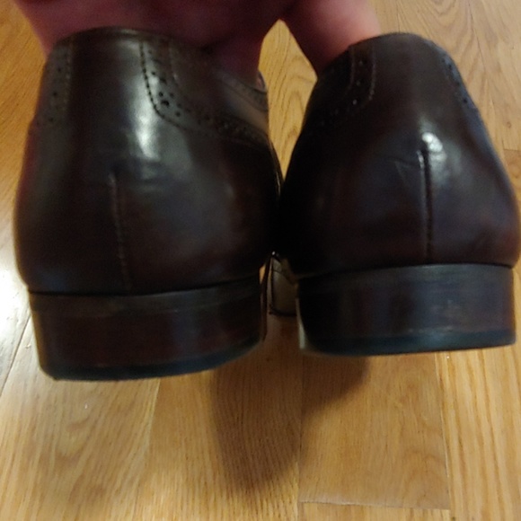 Carolina Herrera brown leather wingtip size 10.5 - Picture 3 of 6